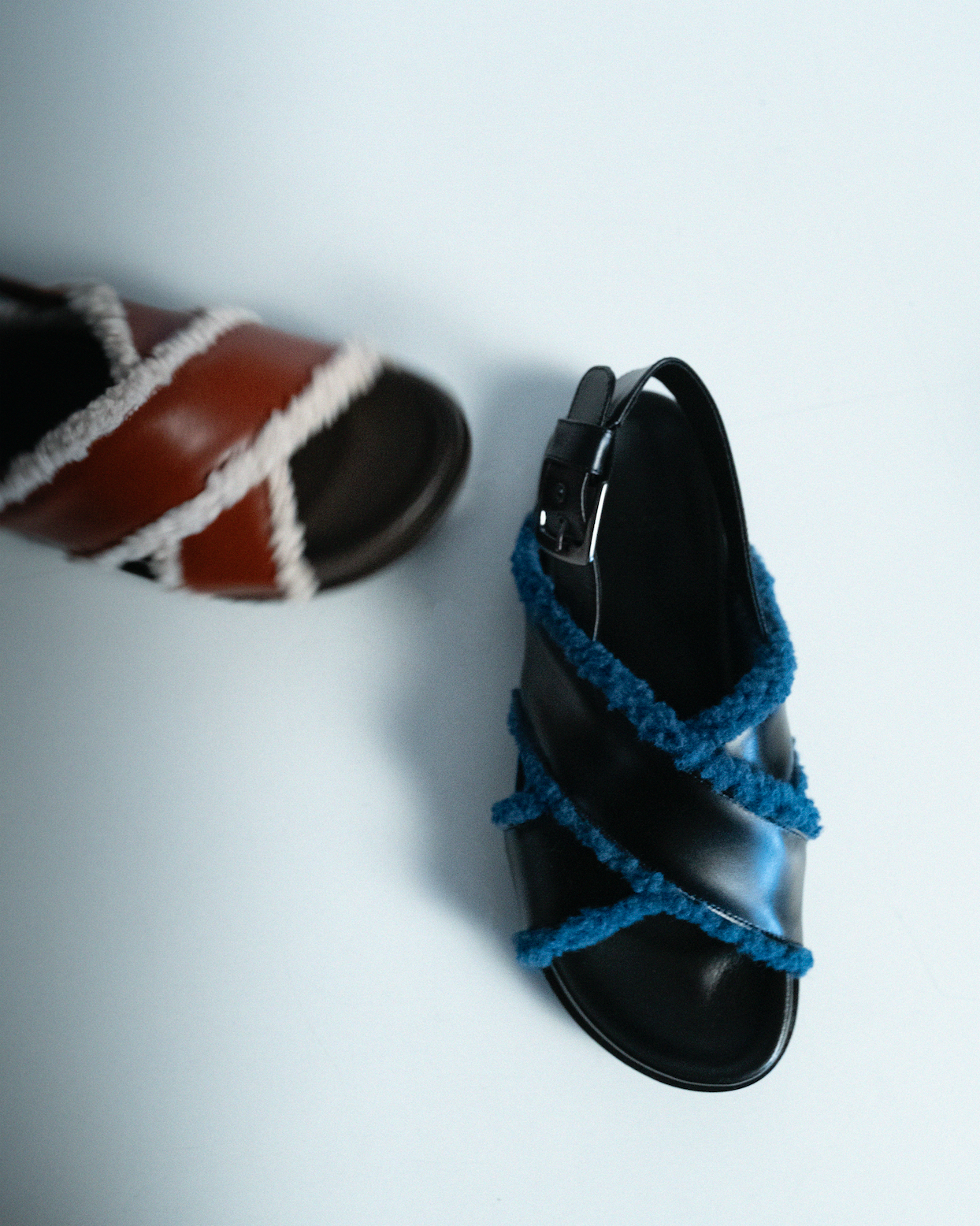 Furry Crossed Sandals Black - Lachoix