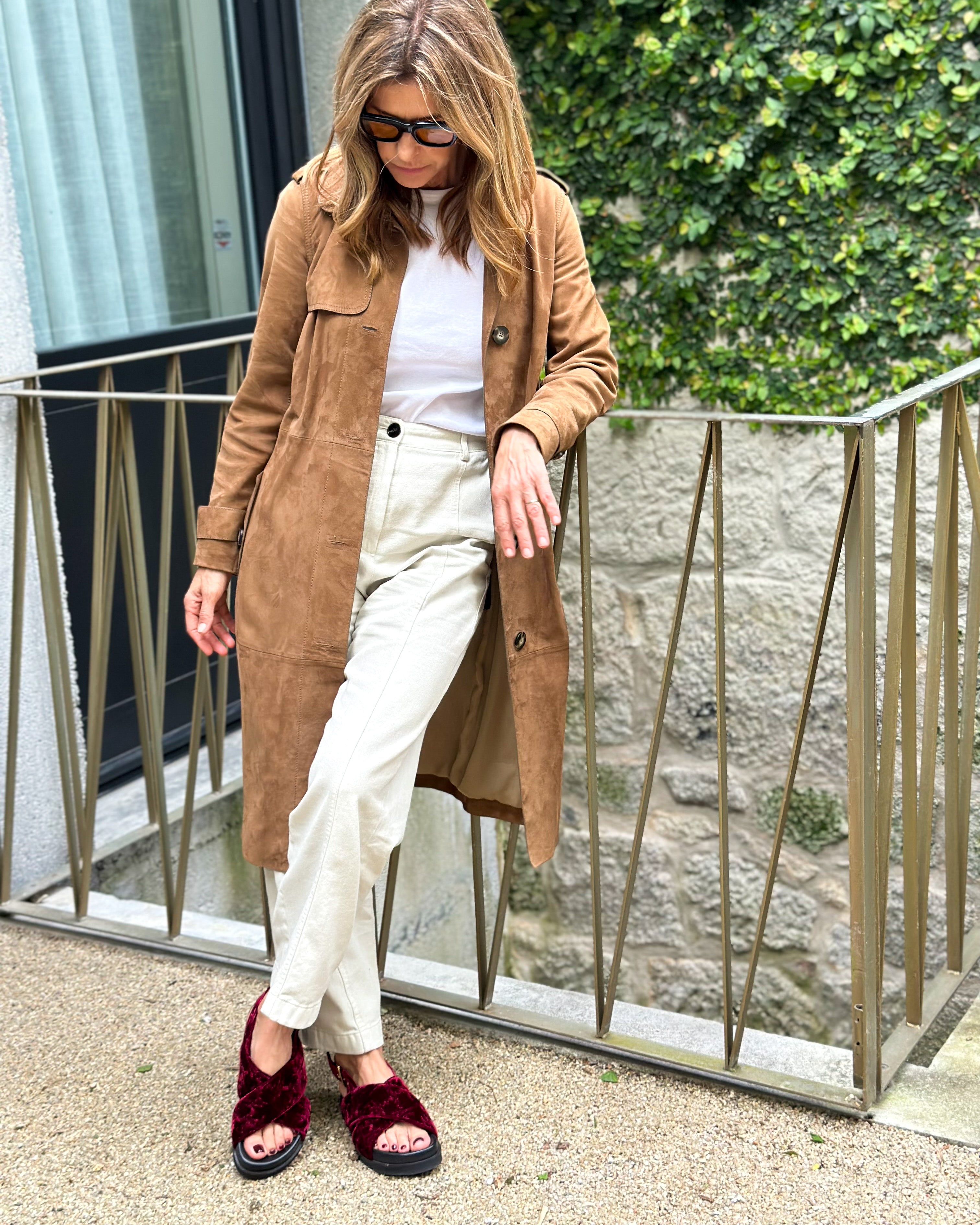 Bloom Crossed Sandals Ruby Red - Lachoix